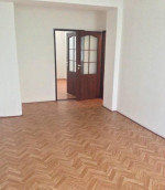 Dám do prenájmu tehlový 3 izbový byt v centre – fotka 3